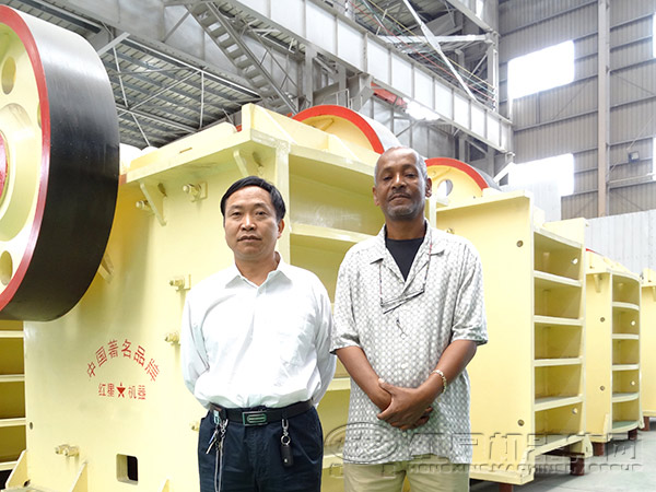 顎式破碎機(jī)國際合作